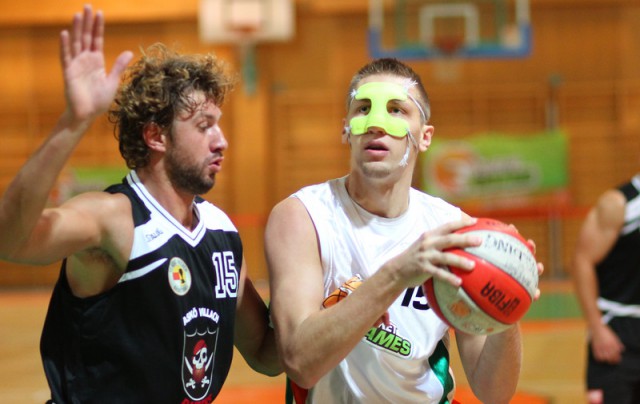 Basketball  2013/14 2.Bundesliga Grunddurchgang 1.Runde BasketFlames vs. ASKÖ Villach Raisers