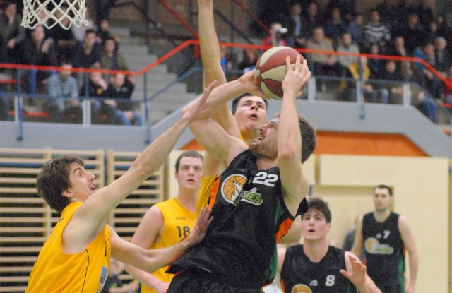 Basketball 2.Bundesliga 2013/14 Grunddurchgang 19.Runde UKJ Mistelbach vs. Basket Flames