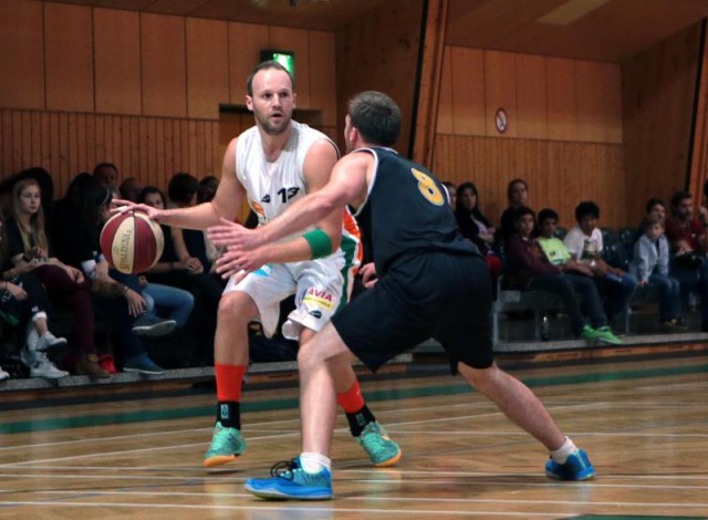 ABL  2014/15  2. Bundesliga Basketflames vs Wörthersee Piraten, Philipp Seel (13), Huber Sebastian (8)