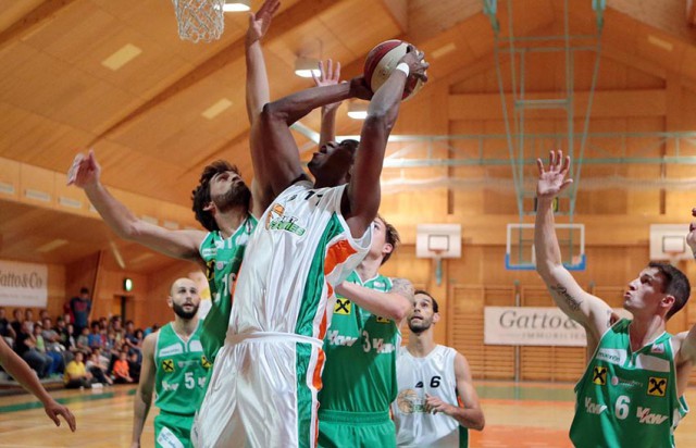 Basketball 2.Bundesliga 2015/16 Grunddurchgang 1.Runde  Basket Flames vs. Dornbirn Lions